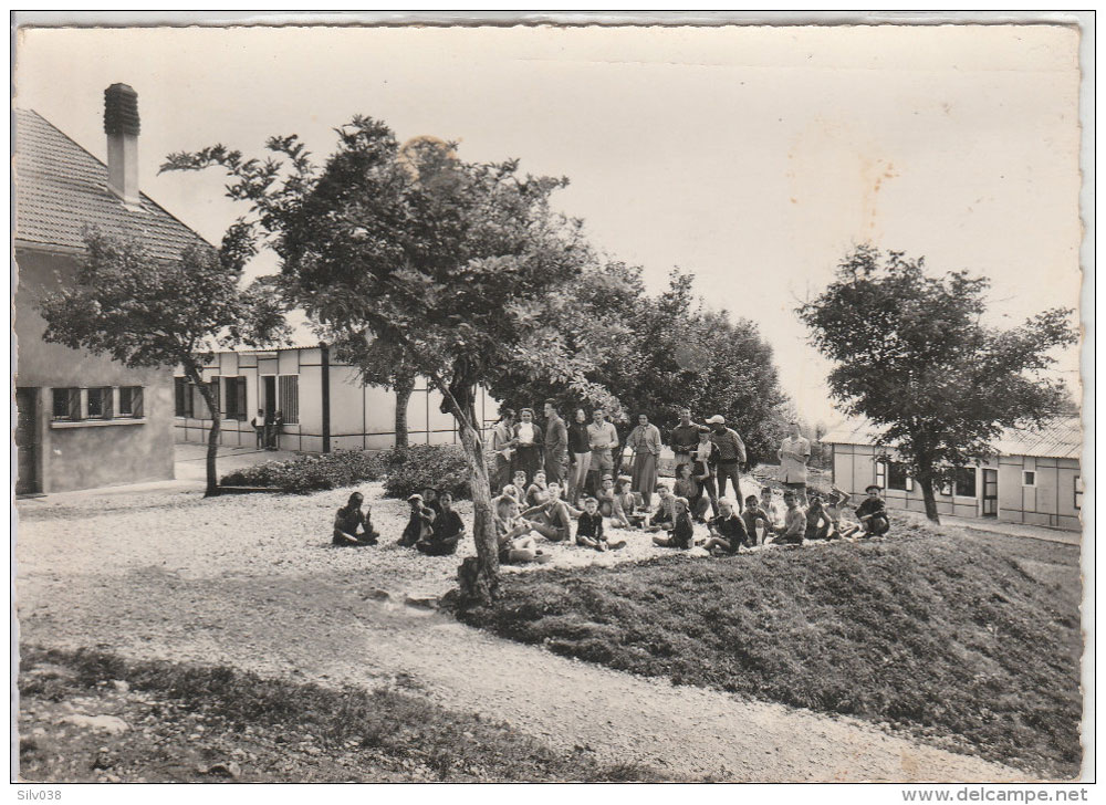 Carte postale d'époque : colonie de vacances au hameau de Chaix
